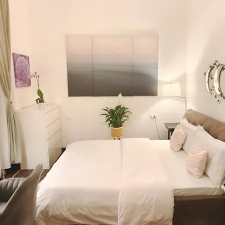 Near Waterfront Bed & Breakfast
